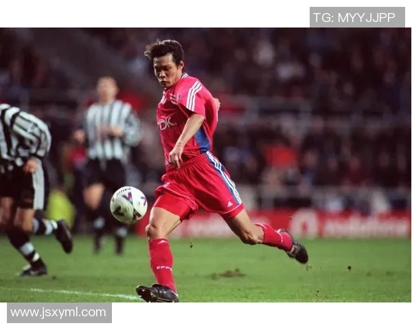 足球明星出走背后真相揭秘及对未来职业生涯的影响分析